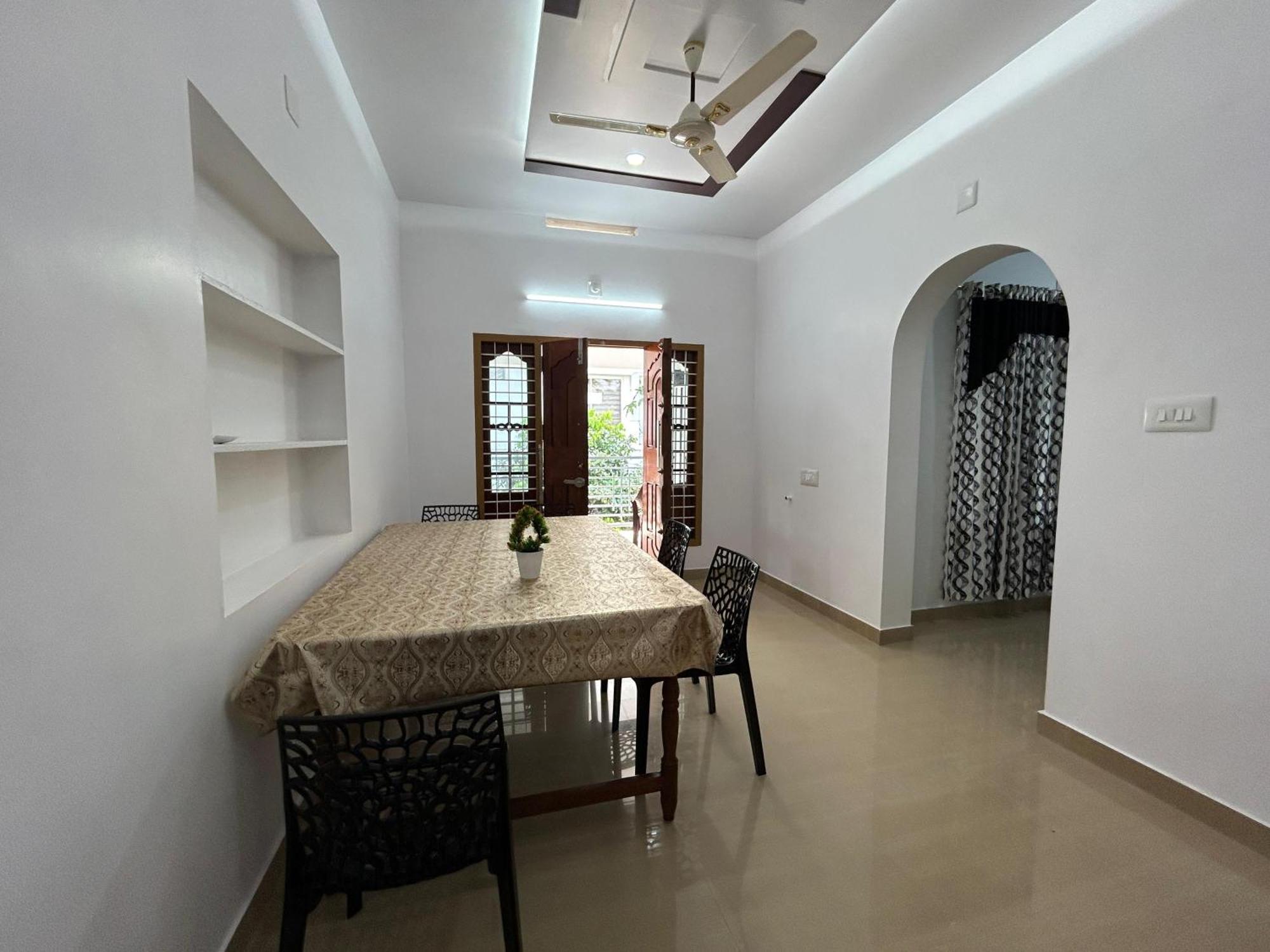Puzhayoram Homestay Thrissur Zewnętrze zdjęcie
